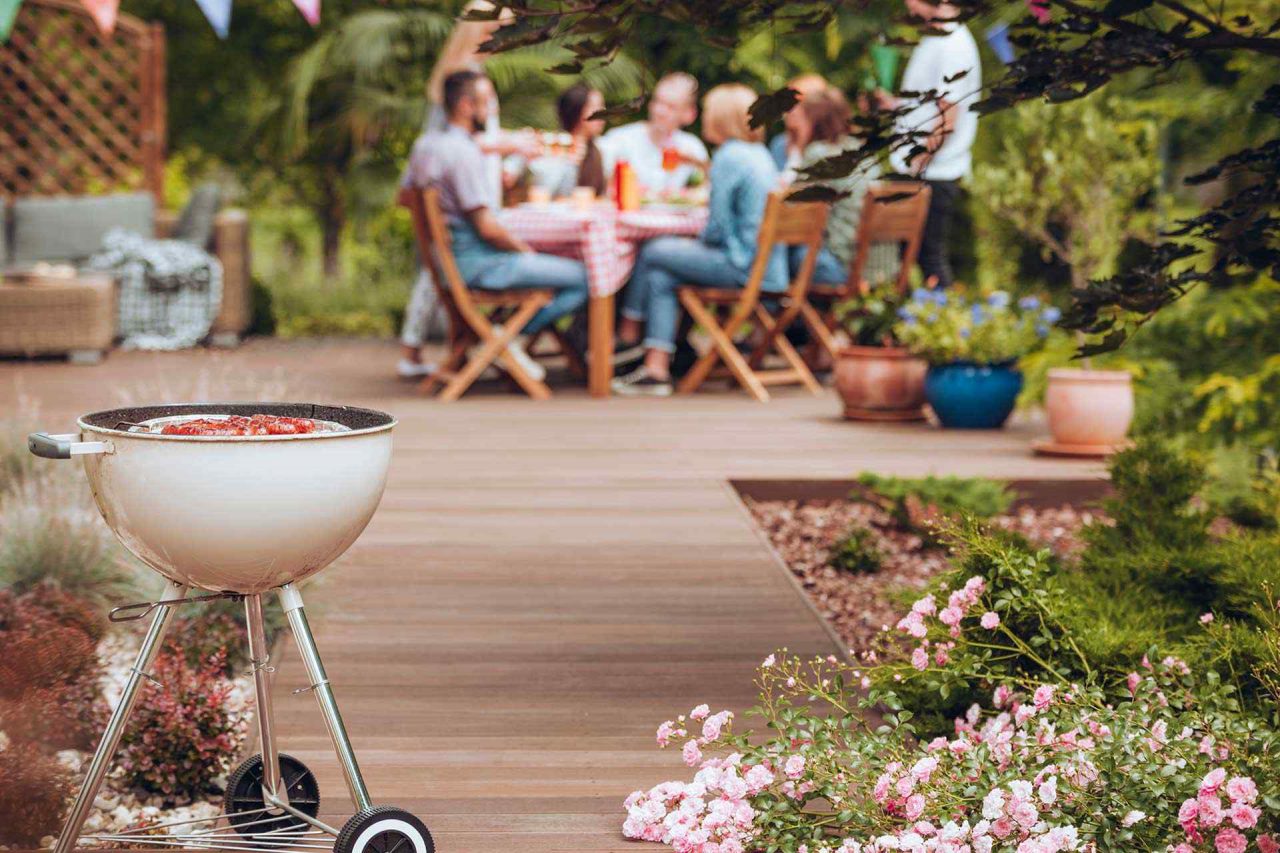 https://www.gardensummerhouses.com/wp-content/uploads/2019/10/portfolio_11-1280x853.jpg